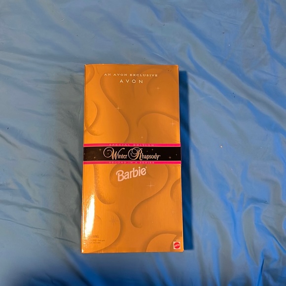 VINTAGE AVON WINTER RHAPSODY BARBIE SPECIAL EDITION 1996 - Picture 3 of 6